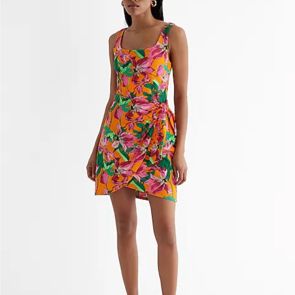 Floral Sleeveless Dress - Floral Scoop Neck Wrap Front Tie Mini Sheath Dress